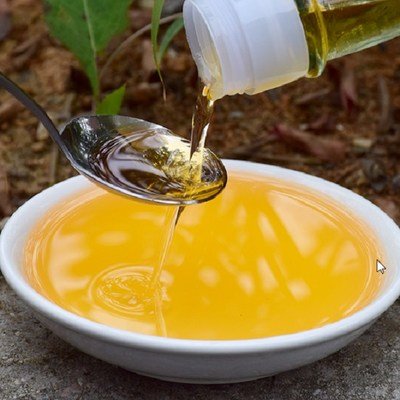 litsea cubeba essential oil smell - Chinaplantoil.jpg